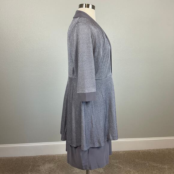 Two-Piece Shift Cocktail Dress and Jacket Size 14W Silver Metallic R&M Richards - Picture 3 of 15
